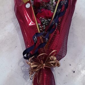 BUQUE ROMANTICO COM 12 ROSAS