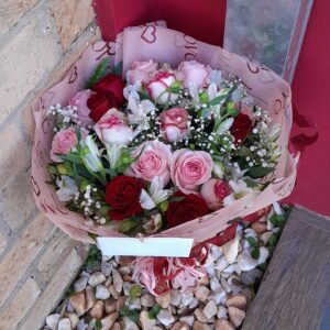 BUQUE BICOLOR ESTILO REDONDO