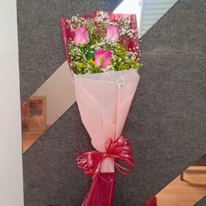 MINI BUQUE DE ROSAS